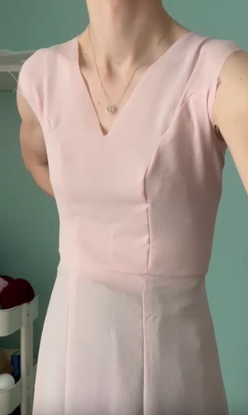 test avec une toile pour vérifier si il n'y a pas eu d'erreur dans le patronage de la robe de mariée d'Alice