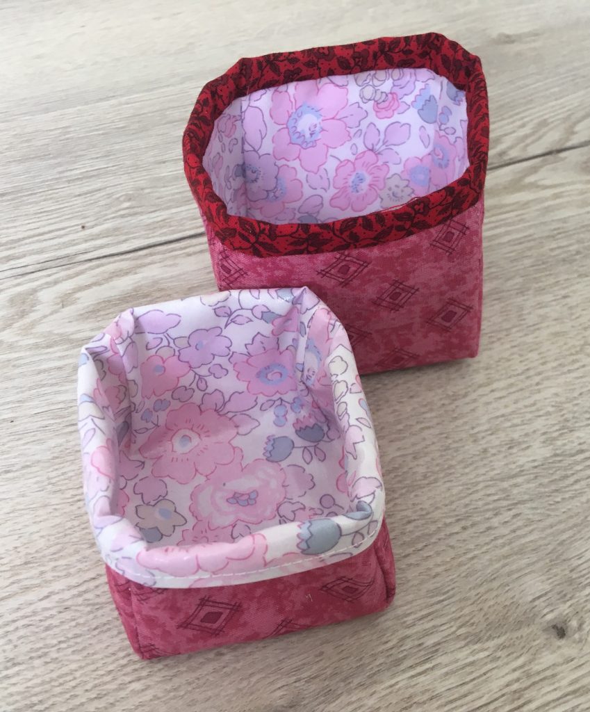 Poubelle à fils - un accessoire indispensable dans un atelier couture - Swaze Créations